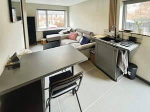 Annex Lounge / Kitchenette- click for photo gallery